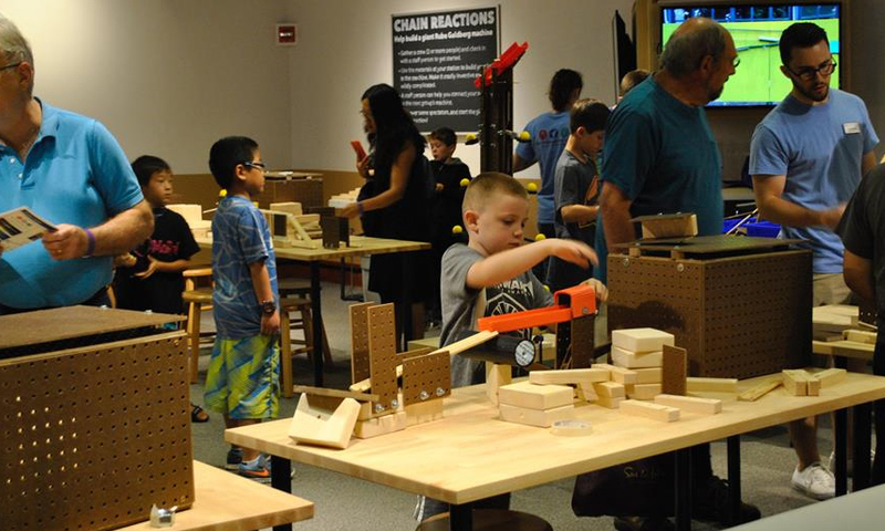 Create an oversized, collaborative Chain Reaction Machine at our special winter break event